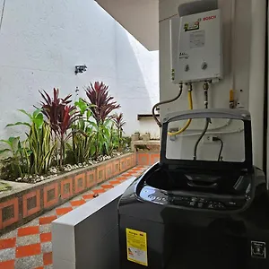 Beautiful Three-bedroom With Garden In El Poblado Apartamento