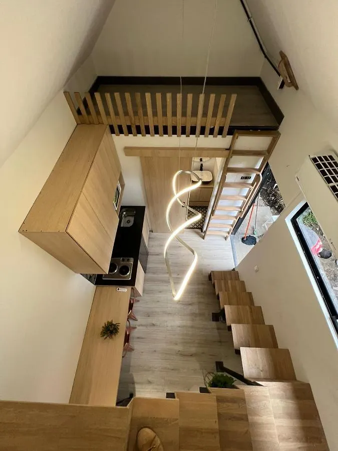 Mini Casa En Poblado Medellin Frn109 By Roots Rentals Колумбия